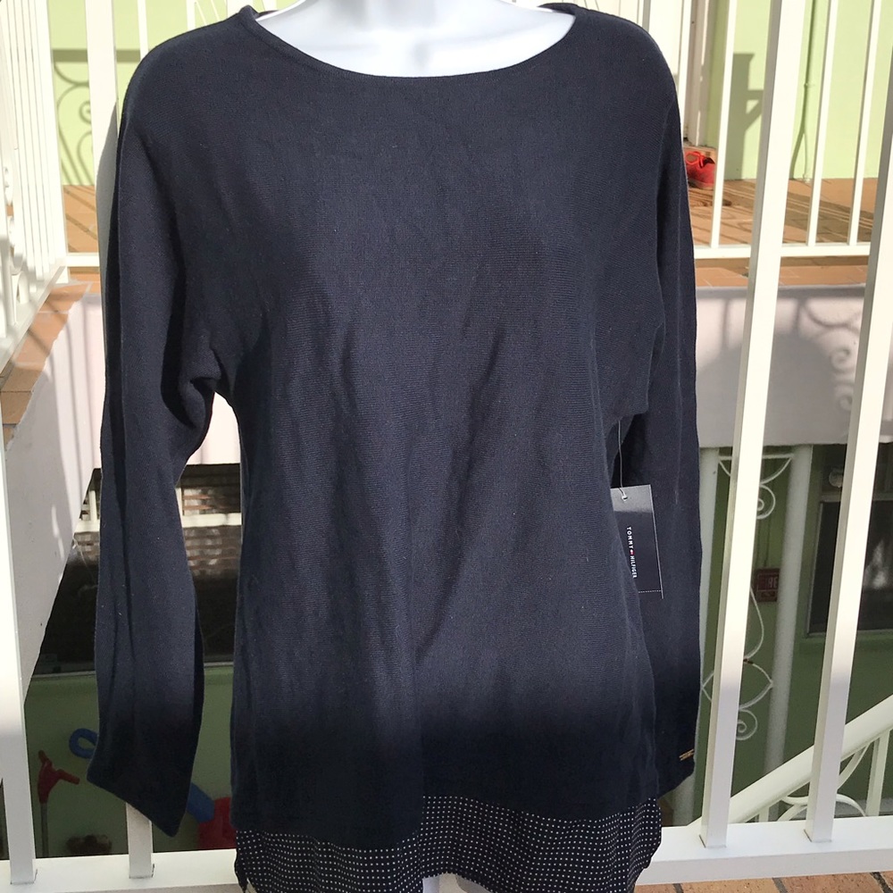 Pullover, long sleeves sweater. Navy blue.